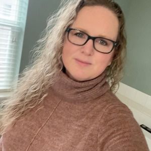 Meet your Posher, Thea